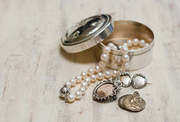 Discover Timeless Elegance with J's Classic Finds: Vintage Necklaces 